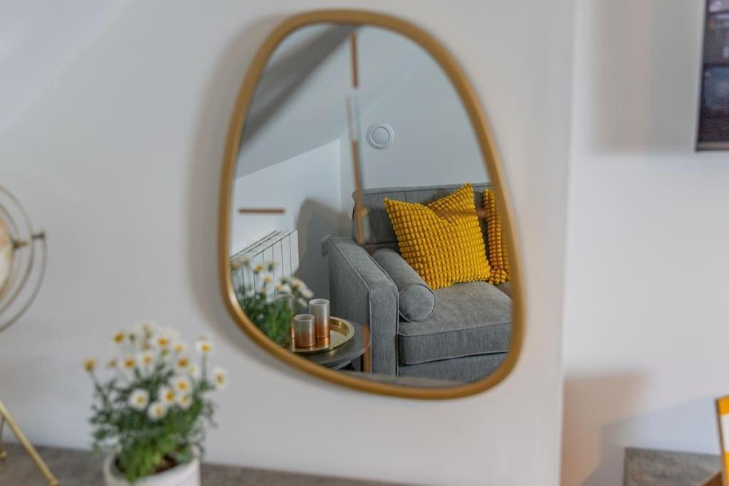 Bijou Booth House Loft Apartment Sheffield Exterior photo